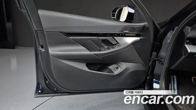 BMW 5-Series — Фото автомобиля 23