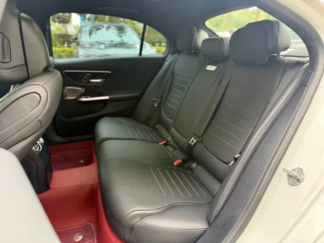 Mercedes-Benz C-Class — Фото автомобиля 14
