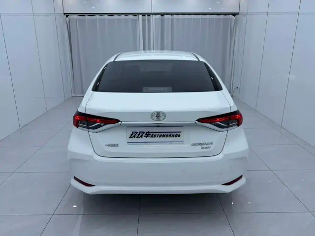 Toyota Corolla — Фото автомобиля 5