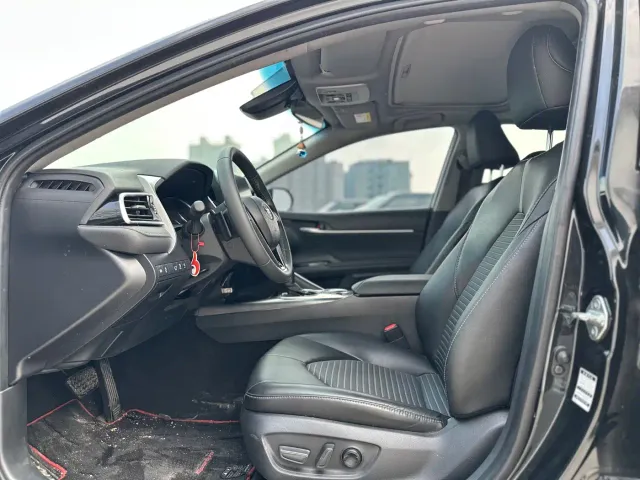 Toyota Camry — Фото автомобиля 7
