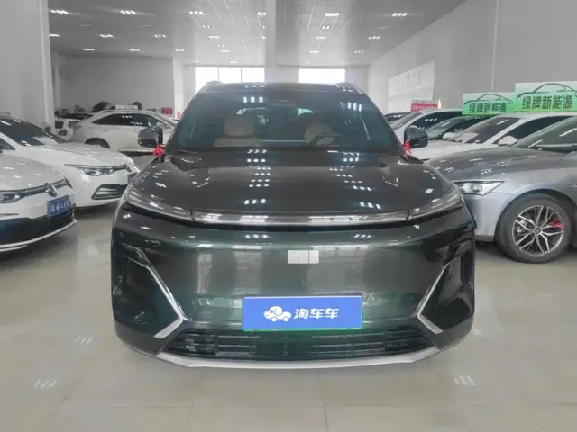 Geely Galaxy Starship 7 EM-i — Фото автомобиля 2