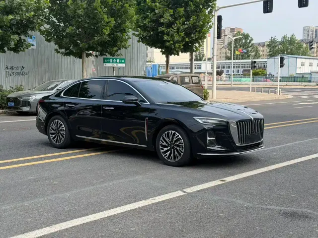 Hongqi H5 — Фото автомобиля 3
