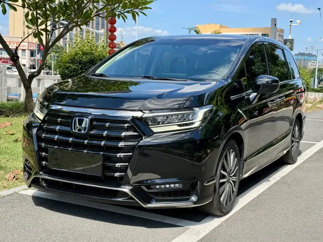 Фотография автомобиля — Honda Elysion