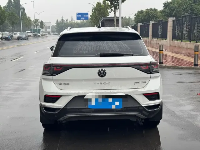 Volkswagen T-Roc — Фото автомобиля 9