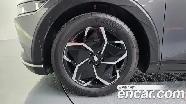 Hyundai Ioniq 5 — Фото автомобиля 5