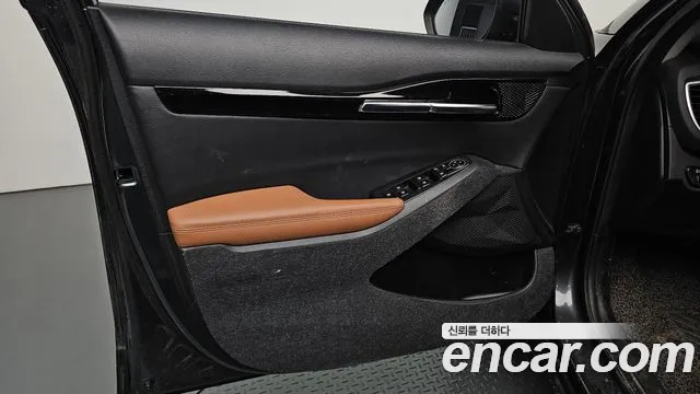 Kia Seltos — Фото автомобиля 13