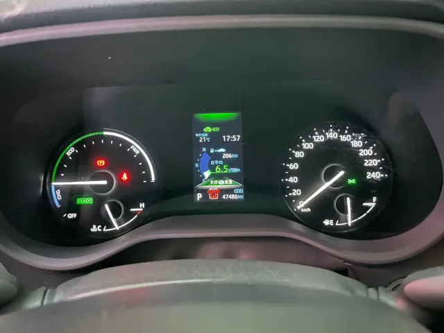 Toyota Sienna — Фото автомобиля 18