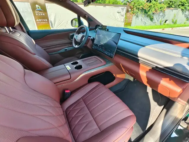 GAC Hyptec HL — Фото автомобиля 18