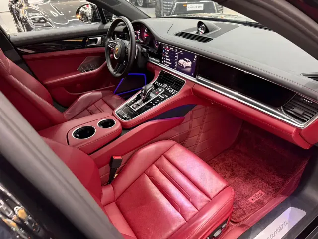 Porsche Panamera — Фото автомобиля 14