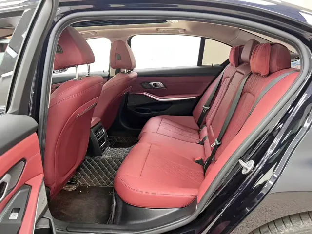BMW 3 Series — Фото автомобиля 12