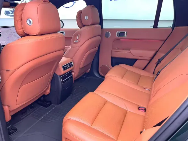 Li Auto L7 — Фото автомобиля 6
