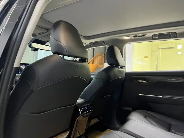 Toyota Highlander — Фото автомобиля 15