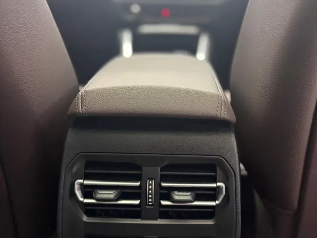 BMW 3 Series — Фото автомобиля 15