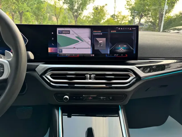 BMW 3 Series — Фото автомобиля 18