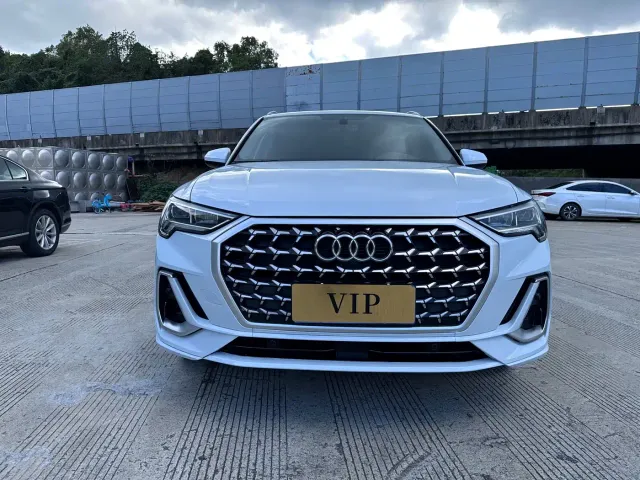 Audi Q3 — Фото автомобиля 2