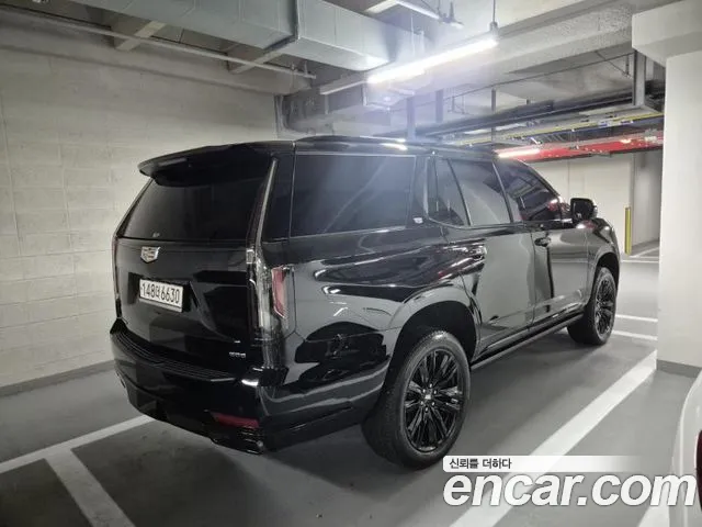 Cadillac Escalade — Фото автомобиля 3