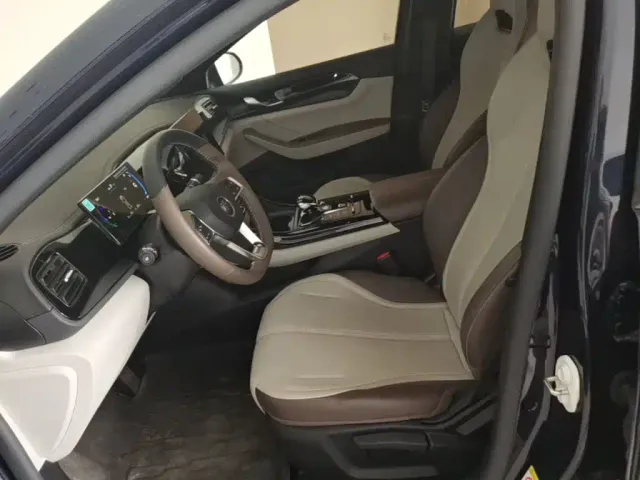 BYD Qin PLUS — Фото автомобиля 14