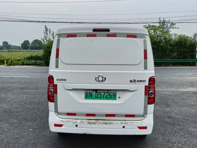 Changan Ruixing EM60 — Фото автомобиля 6