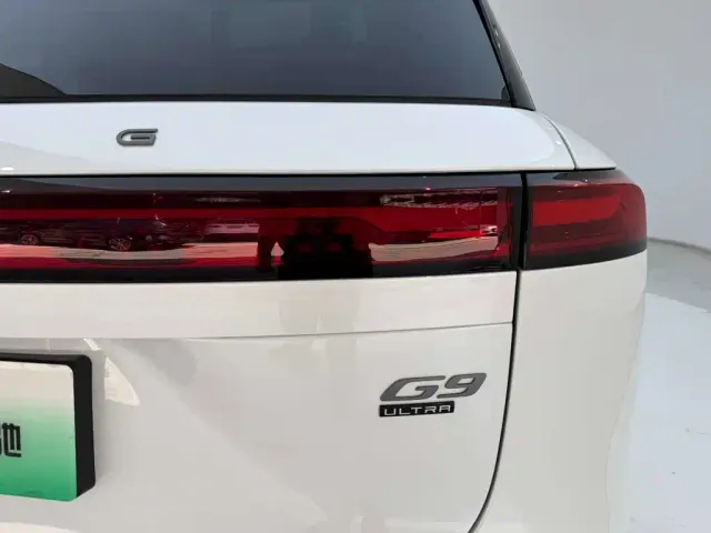 Xpeng G9 — Фото автомобиля 10