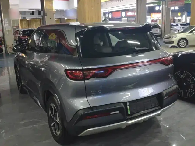 BYD Yuan UP — Фото автомобиля 4