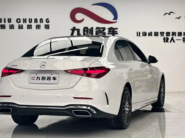 Mercedes-Benz C-Class — Фото автомобиля 16