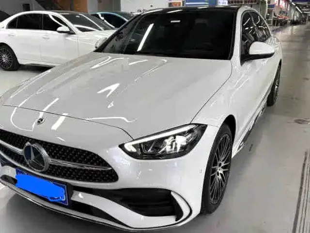 Фотография автомобиля — Mercedes-Benz C-Class