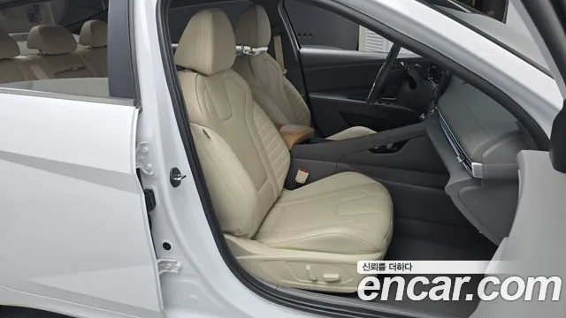 Hyundai Avante — Фото автомобиля 16
