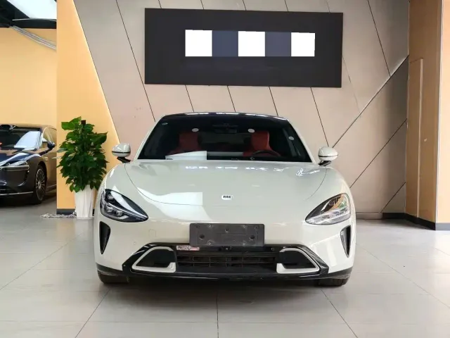 Xiaomi SU7 — Фото автомобиля 2