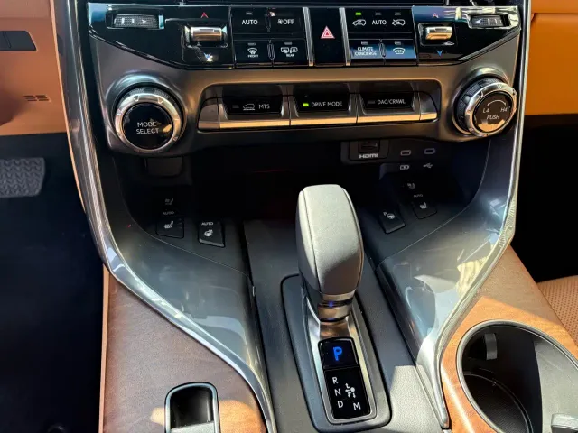 Lexus LX — Фото автомобиля 18