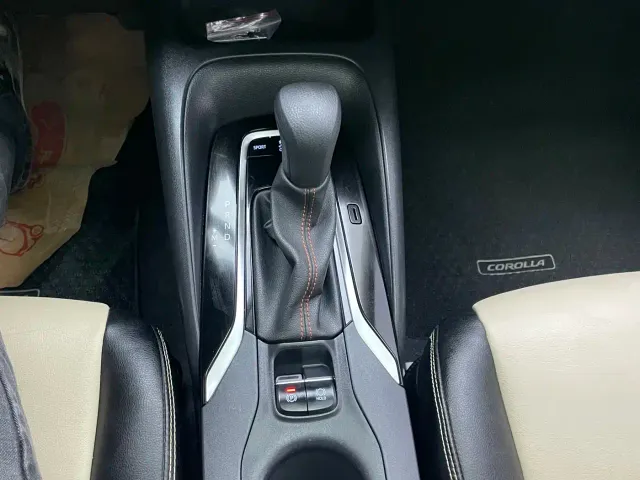 Toyota Corolla — Фото автомобиля 11