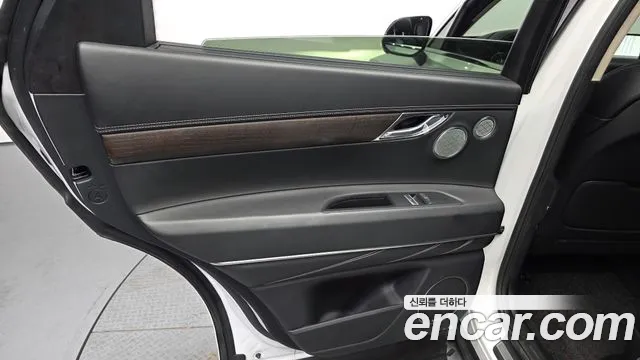 Genesis GV80 2.5T Бензин AWD — Фото автомобиля 23