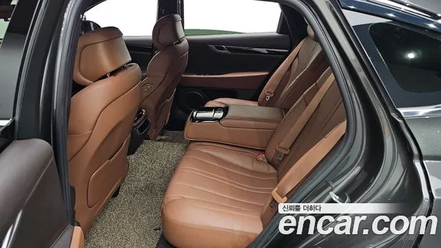 Genesis G80 Бензин 2.5 турбо AWD — Фото автомобиля 10