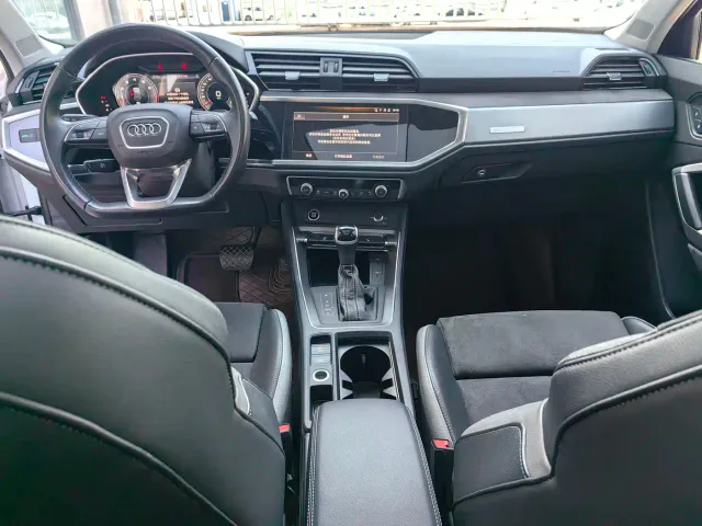 Audi Q3 — Фото автомобиля 4