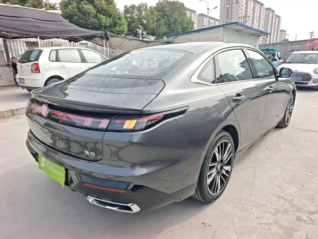 Changan Eado — Фото автомобиля 6