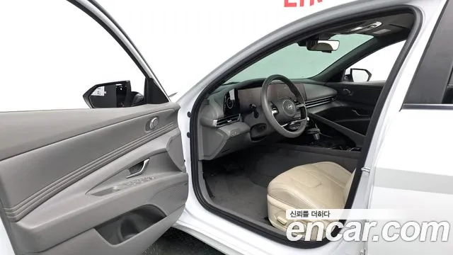 Hyundai AVANTE Новый Avante (CN7) — Фото автомобиля 10