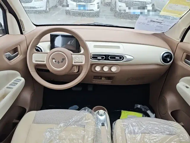 Wuling Hongguang Mini EV — Фото автомобиля 9