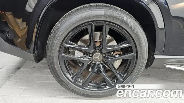 Mercedes-Benz GLE-Class — Фото автомобиля 5