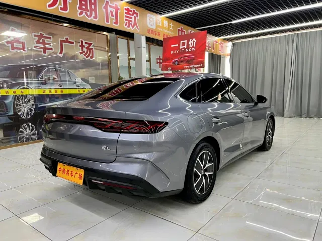 BYD Qin L — Фото автомобиля 6