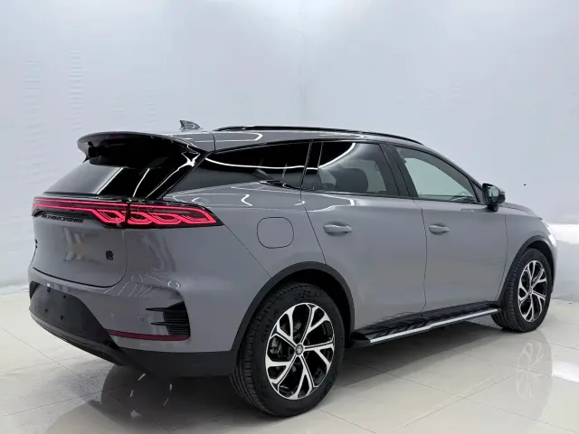 BYD Tang — Фото автомобиля 14