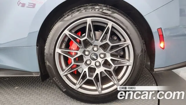 Ford Mustang Mustang 7 поколение 5.0 GT Premium Купе — Фото автомобиля 20