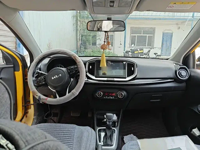Kia KX1 — Фото автомобиля 12