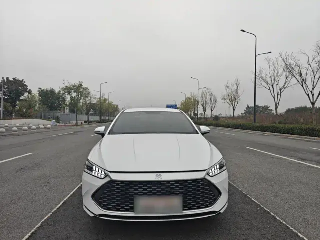 BYD Qin PLUS — Фото автомобиля 6