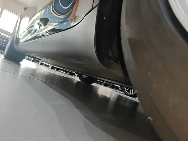 Tesla Model Y — Фото автомобиля 21