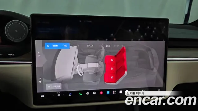 Tesla Model X — Фото автомобиля 30