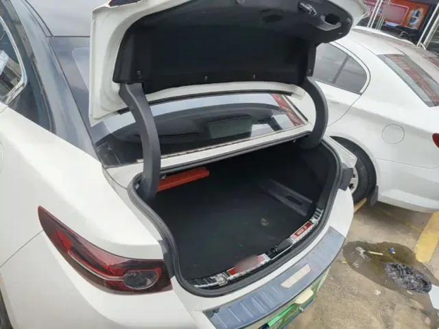 Mazda Axela — Фото автомобиля 18