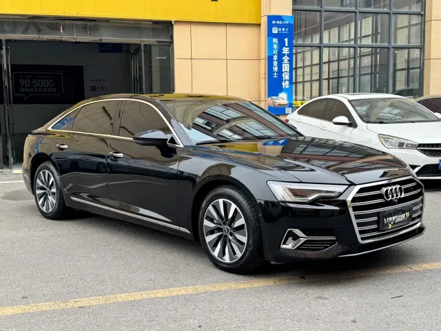 Фотография автомобиля — Audi A6L