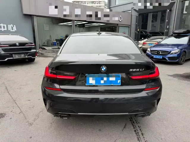 BMW 3 Series — Фото автомобиля 9