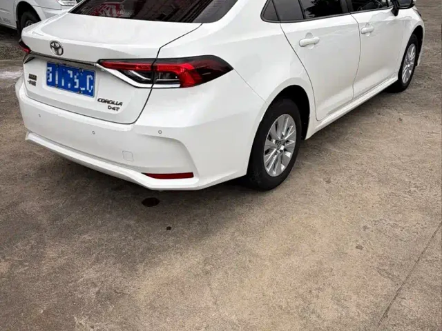 Toyota Corolla — Фото автомобиля 4