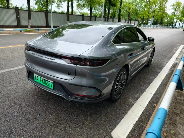 BYD Han — Фото автомобиля 9