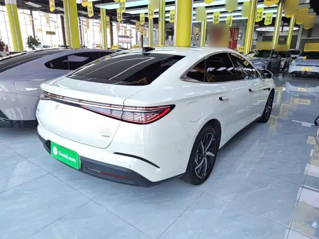 BYD Seal 07 DM-i — Фото автомобиля 6